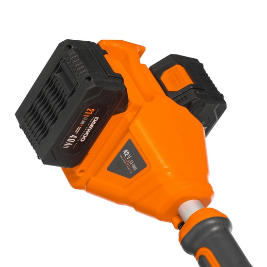 Снегоуборщик аккумуляторный DAEWOO DAST 3042Li SET