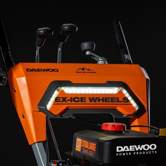 Снегоуборщик бензиновый DAEWOO DAST 8570 (LCT) Снегоуборщик бензиновый DAEWOO DAST 8570 (LCT)