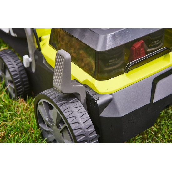 ONE + / Аэратор-скарификатор RYOBI RY18SFX35A-0 (без батареи) ONE + / Аэратор-скарификатор RYOBI RY18SFX35A-0 (без батареи)