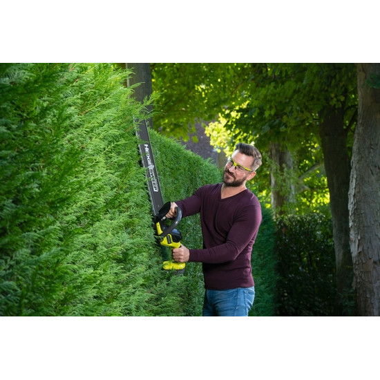 ONE + / Кусторез RYOBI RY18HT55A-120 ONE + / Кусторез RYOBI RY18HT55A-120