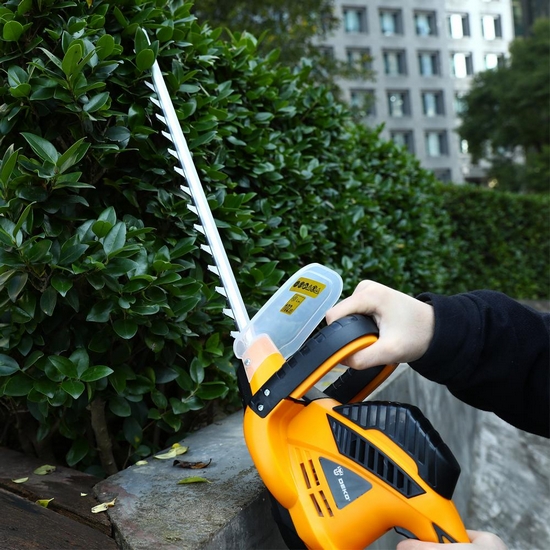 Кусторез электрический DEKO DKBC750W