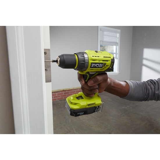 ONE + / Дрель-шуруповерт RYOBI R18DD7-0 (без батареи) ONE + / Дрель-шуруповерт RYOBI R18DD7-0 (без батареи)