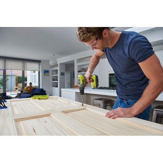 ONE + / Дрель-шуруповерт RYOBI R18DD3-120S