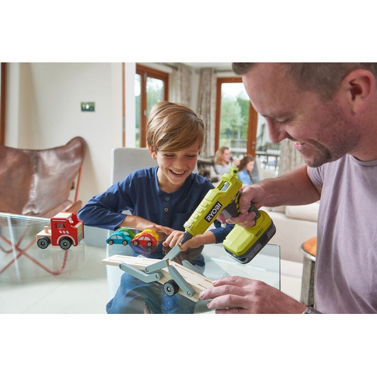 ONE + / Термоклеевой пистолет RYOBI R18GLU-0 (без батареи) ONE + / Термоклеевой пистолет RYOBI R18GLU-0 (без батареи)