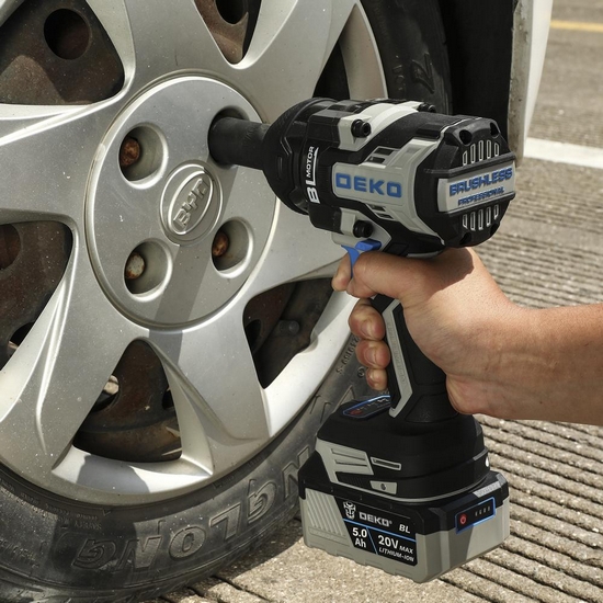 Гайковерт аккумуляторный DEKO ZKIS20 PRO MAX 083-1088