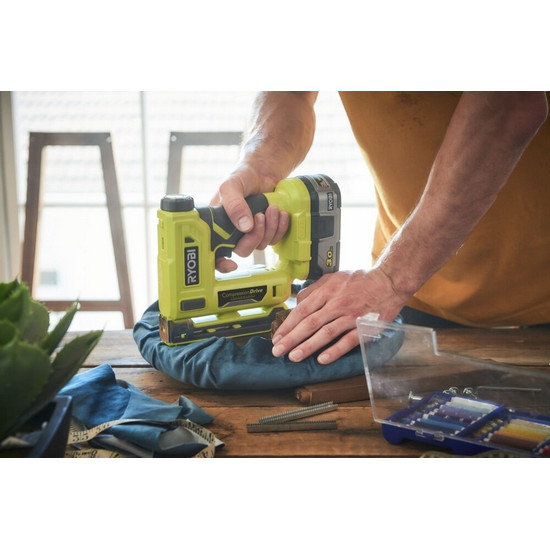 ONE + / Степлер RYOBI R18ST50-0 (без батареи) ONE + / Степлер RYOBI R18ST50-0 (без батареи)