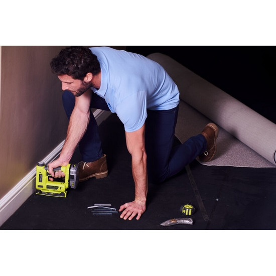 ONE + / Степлер RYOBI R18ST50-0 (без батареи) ONE + / Степлер RYOBI R18ST50-0 (без батареи)