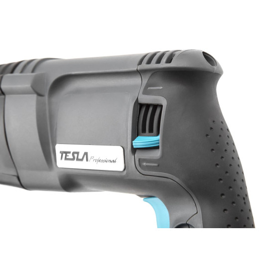 Перфоратор TESLA TR820QC Перфоратор TESLA TR820QC