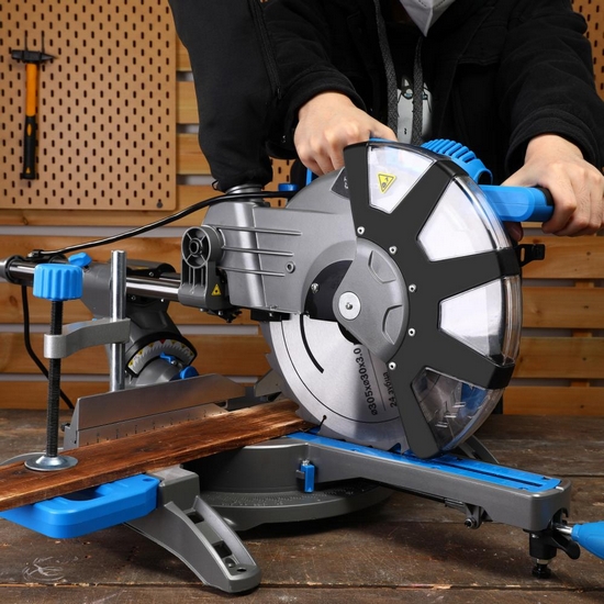 Пила торцовочная DEKO DKMS2600W-305 Laser Пила торцовочная DEKO DKMS2600W-305 Laser