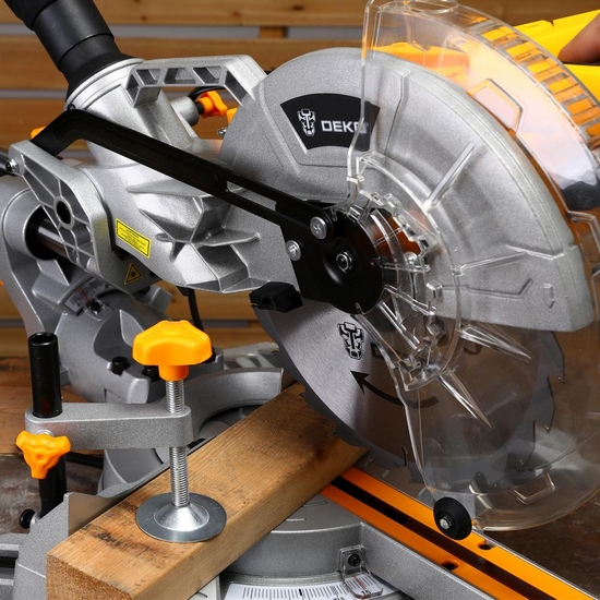 Торцовочная пила DEKO DKMS255 Laser Торцовочная пила DEKO DKMS255 Laser