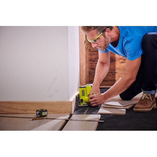 ONE + / Пила циркулярная RYOBI R18MMS-0 (без батареи)
