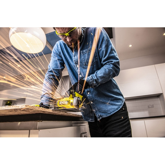 ONE + / Пила циркулярная аккумуляторная Ryobi HP RCT18C-0 (без батареи) ONE + / Пила циркулярная аккумуляторная Ryobi HP RCT18C-0 (без батареи)