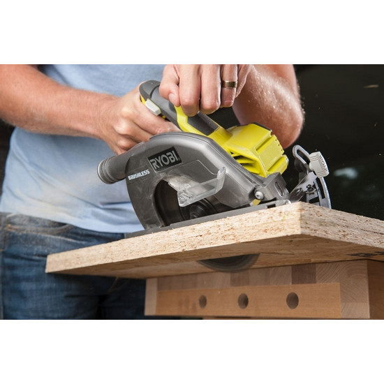 ONE + / Пила циркулярная RYOBI R18CS7-0 (CSBL-0) (без батареи) ONE + / Пила циркулярная RYOBI R18CS7-0 (CSBL-0) (без батареи)