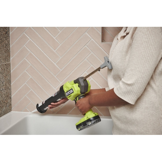 ONE + / Пистолет для герметика RYOBI RCG18-0 (без батареи) ONE + / Пистолет для герметика RYOBI RCG18-0 (без батареи)