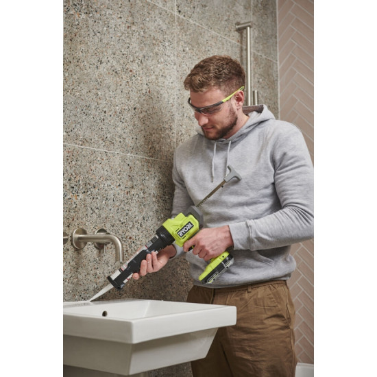 ONE + / Пистолет для герметика RYOBI RCG18-0 (без батареи) ONE + / Пистолет для герметика RYOBI RCG18-0 (без батареи)