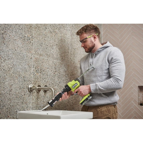 ONE + / Пистолет для герметика RYOBI RCG18-0 (без батареи) ONE + / Пистолет для герметика RYOBI RCG18-0 (без батареи)