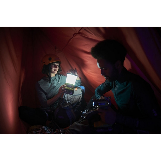 ONE + / Фонарь RYOBI RLL18-0 (без батареи)