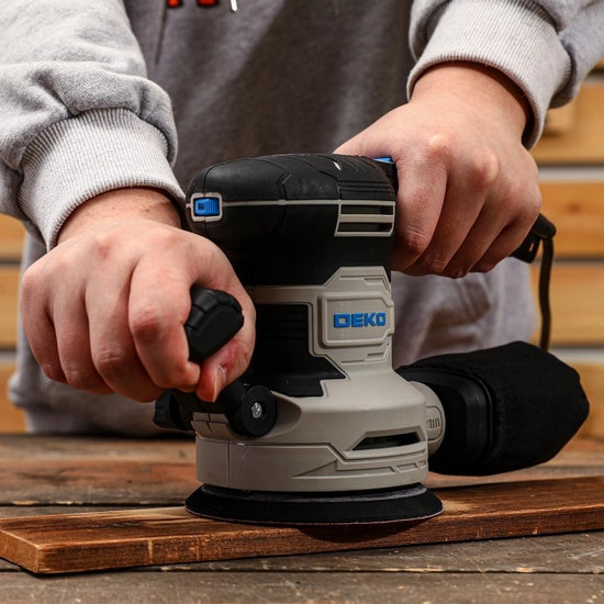 Эксцентриковая шлифмашина 125/150 мм DEKO DKG550 Эксцентриковая шлифмашина 125/150 мм DEKO DKG550