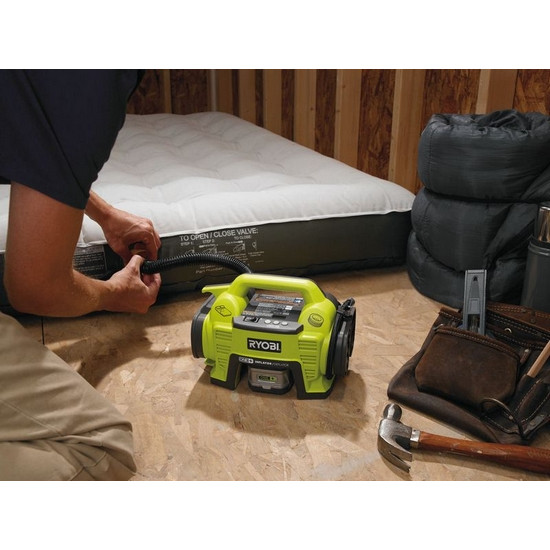 ONE + / Компрессор автомобильный аккумуляторный RYOBI R18I-0 (без батареи) ONE + / Компрессор автомобильный аккумуляторный RYOBI R18I-0 (без батареи)