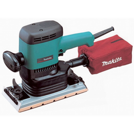 Виброшлифмашина MAKITA 9046 в кор. Виброшлифмашина MAKITA 9046 в кор.