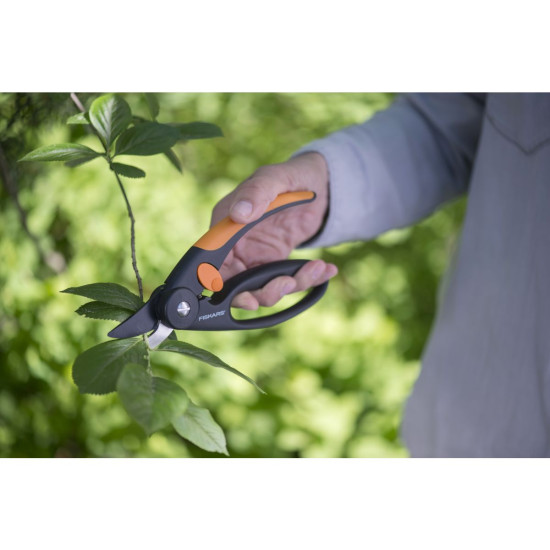 Секатор плоскостной с петлёй д/пальцев Fingerloop Fiskars Секатор плоскостной с петлёй д/пальцев Fingerloop Fiskars