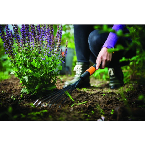 Насадка-грабли для цветов QuikFit FISKARS Насадка-грабли для цветов QuikFit FISKARS