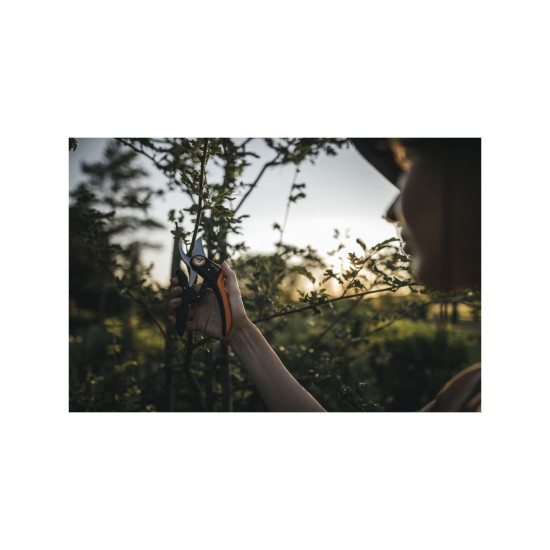 Секатор плоскостной FISKARS Plus PowerLever P721 Секатор плоскостной FISKARS Plus PowerLever P721