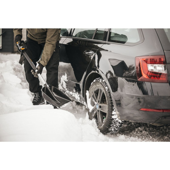 Лопата снеговая автомобильная телескопическая X-series FISKARS Лопата снеговая автомобильная телескопическая X-series FISKARS