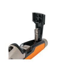 Нож малярный со сменным лезвием CarbonMax  FISKARS