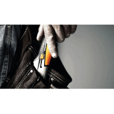 Лезвия сменные сегментированные 18мм 5шт CarbonMax FISKARS