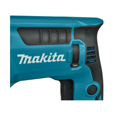 Перфоратор MAKITA HR 2670 FT в чем.