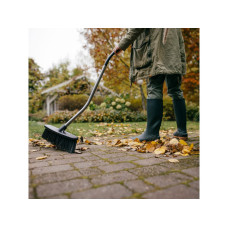 Метла с S-образ. ручкой Ergonomic FISKARS