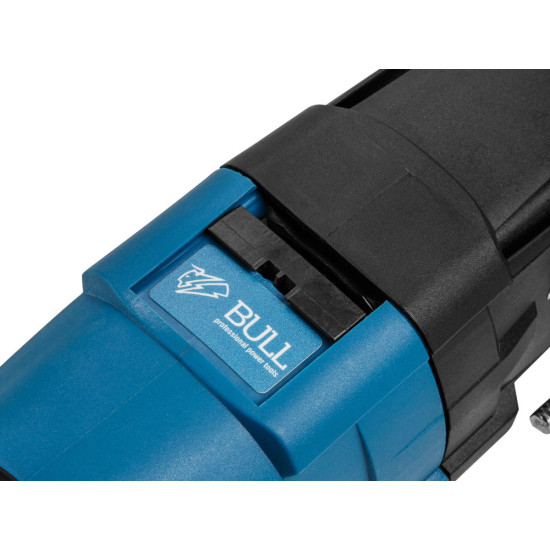 Перфоратор BULL BH 2802 в чем. Xcase 850 Вт, 3.2 Дж, 28 мм, 4 реж. + 2 зубила, 3 сверла, БЗП Перфоратор BULL BH 2802 в чем. Xcase 850 Вт, 3.2 Дж, 28 мм, 4 реж. + 2 зубила, 3 сверла, БЗП