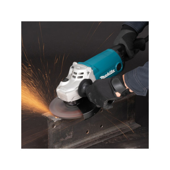 Одноручная углошлифмашина MAKITA GA 7090N в кор. Одноручная углошлифмашина MAKITA GA 7090N в кор.