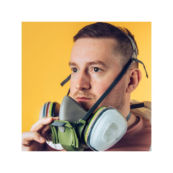 Полумаска без фильтра Jeta Safety (8500) с системой быстрого сброса р-р М Полумаска без фильтра Jeta Safety (8500) с системой быстрого сброса р-р М
